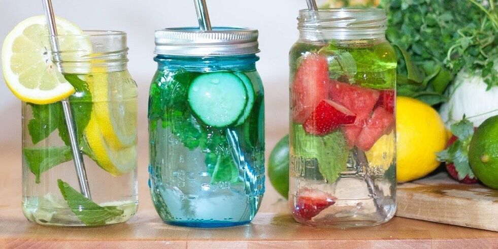acqua di frutta per dieta da bere